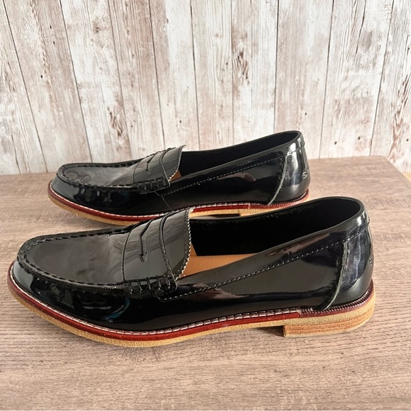 Sperry Shoes - Sperry Topsiders Women’s Patent Leather Loafers Size 7.5